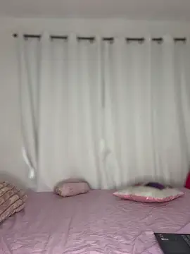 EmmaThompson1 online show from March 30, 2026, 9:05 pm