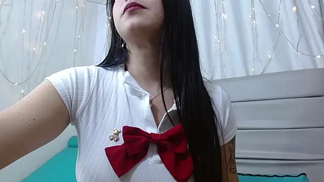 carolinabernalrs online show from April 2, 2026, 3:59 am