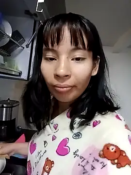 Ameliiiee online show from April 3, 2026, 8:29 pm