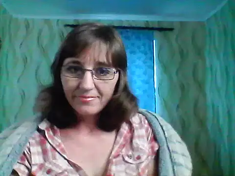 Alisaprice077 online show from March 30, 2026, 9:43 am