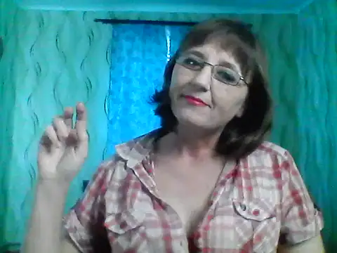 Alisaprice077 online show from April 15, 2026, 8:54 am