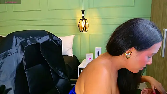 RUBYOCEANS online show from April 18, 2026, 3:10 am