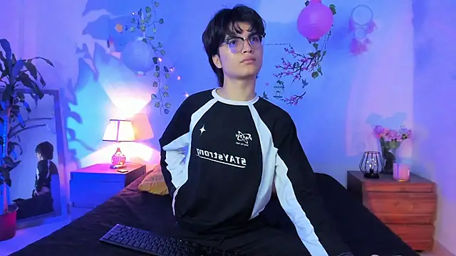 Kai blaz online show from April 16, 2026, 8:20 pm