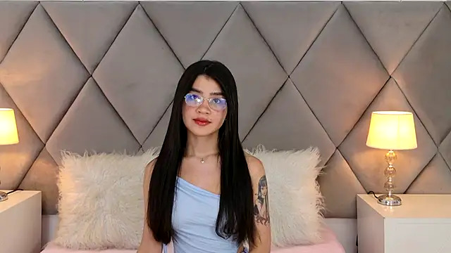 Snapshot of OliviaDiaz chatting on May 28, 2026, 8:06 pm OliviaDiaz online show from May 28, 2026, 8:06 pm