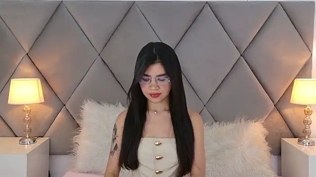 Snapshot of OliviaDiaz chatting on June 2, 2026, 8:11 pm OliviaDiaz online show from June 2, 2026, 8:11 pm