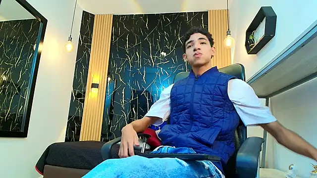 ValeriHot 1 online show from April 15, 2026, 3:02 am