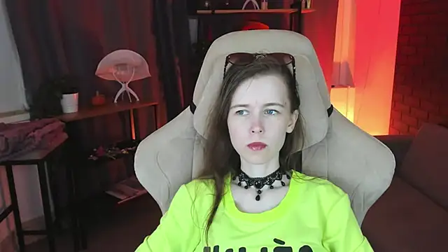 AriaGracen online show from March 31, 2026, 8:15 am