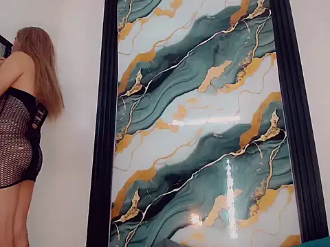 bianca dream  online show from March 29, 2026, 7:47 pm