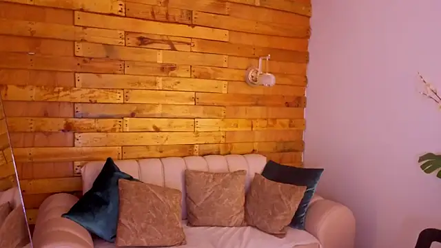 davis saint online show from April 30, 2026, 11:27 am