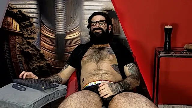 Snapshot of Haraldsmed chatting on July 17, 2026, 1:34 am Haraldsmed online show from July 17, 2026, 1:34 am