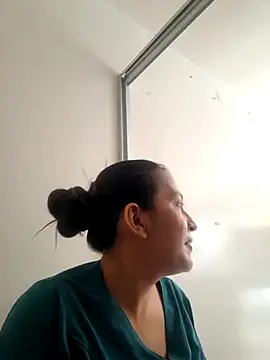 Snapshot of Dr_Edna_naughty chatting on July 1, 2026, 2:29 pm Dr Edna naughty online show from July 1, 2026, 2:29 pm
