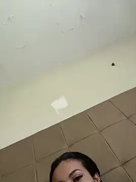 xxxdannyassis2027 online show from April 6, 2026, 4:52 pm