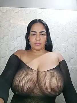 Snapshot of Carolinna chatting on August 9, 2026, 6:02 pm Carolinna online show from August 9, 2026, 6:02 pm