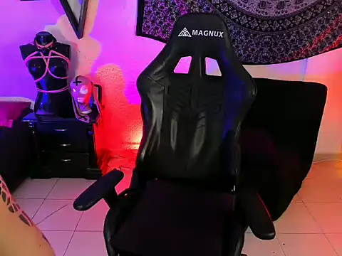 Snapshot of OnixWitch777 chatting on April 8, 2026, 4:07 pm OnixWitch777 online show from April 8, 2026, 4:07 pm