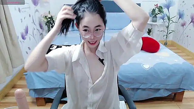 mila-baby-99 online show from May 7, 2026, 6:30 am