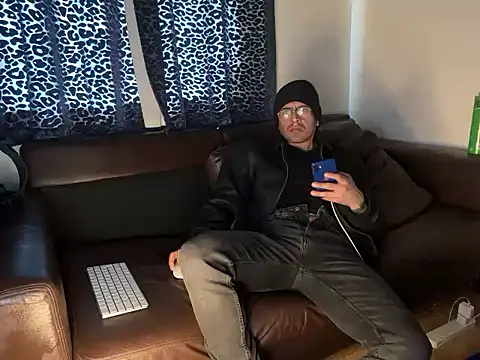 Snapshot of kinkygamerdavid chatting on March 10, 2026, 8:41 am kinkygamerdavid online show from March 10, 2026, 8:41 am