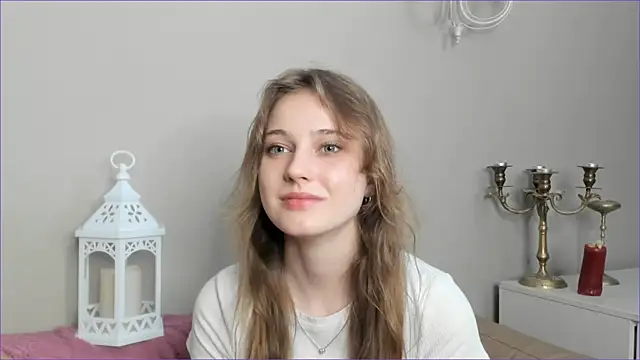 RubieHeiser online show from April 15, 2026, 6:15 pm