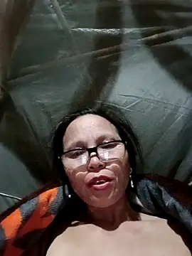 Tina6886 online show from April 3, 2026, 2:37 pm