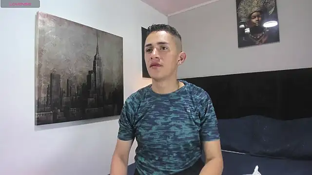 Snapshot of _Alan_Walker_1 chatting on April 26, 2026, 5:21 pm Alan Walker 1 online show from April 26, 2026, 5:21 pm