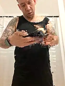 Brandon23xxxgb online show from April 20, 2026, 2:25 am