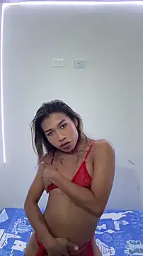 LexiCriimson77 online show from April 30, 2026, 3:13 am