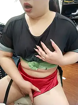 Snapshot of Lylyoh chatting on March 25, 2026, 3:12 am Lylyoh online show from March 25, 2026, 3:12 am