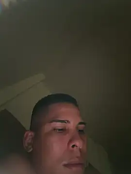 LeiAaron1998 online show from July 5, 2026, 10:28 pm