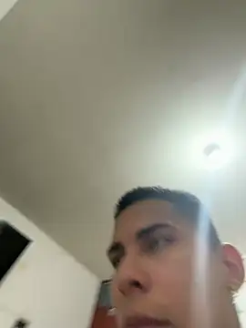 LeiAaron1998 online show from July 22, 2026, 5:54 am