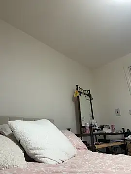 Miss juicy babes69 online show from April 17, 2026, 10:13 pm