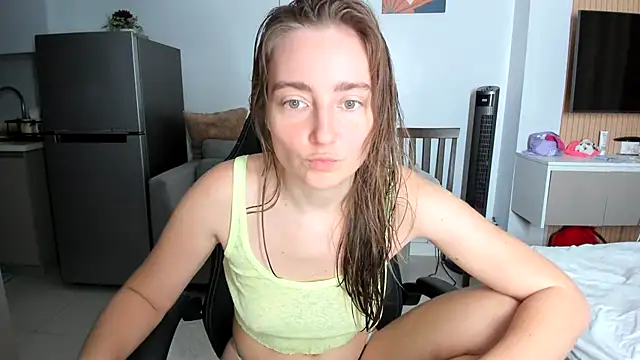 Snapshot of LiaSasha chatting on March 15, 2026, 9:48 am LiaSasha online show from March 15, 2026, 9:48 am