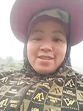 Min-in online show from April 22, 2026, 9:01 am