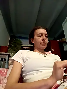 Tania9876 online show from April 8, 2026, 6:52 pm