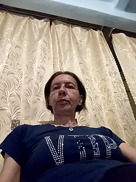 Snapshot of Tania9876 chatting on June 2, 2026, 7:27 pm Tania9876 online show from June 2, 2026, 7:27 pm