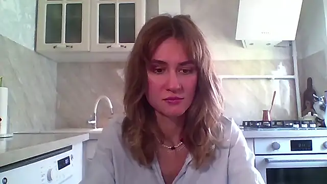 ElenoreHolguin online show from April 17, 2026, 9:12 am