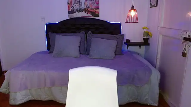 Mylu xx online show from April 24, 2026, 1:24 pm