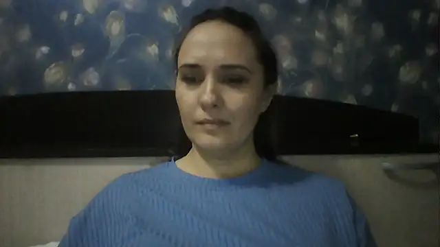 Alisa07qw online show from March 23, 2026, 7:34 am