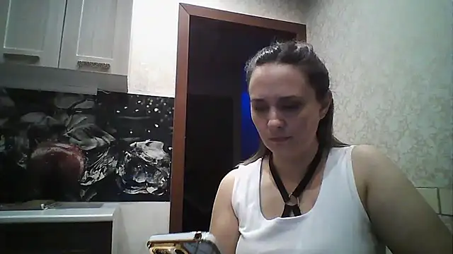 Alisa07qw online show from March 28, 2026, 4:28 pm