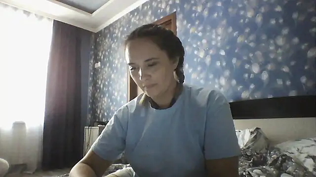 Snapshot of Alisa07qw chatting on June 1, 2026, 5:31 am Alisa07qw online show from June 1, 2026, 5:31 am