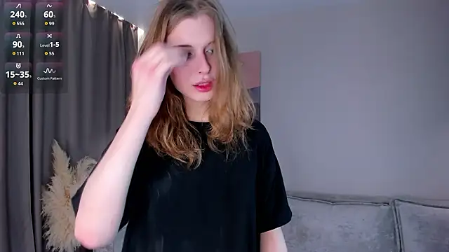 KristinDavis online show from March 11, 2026, 8:53 am