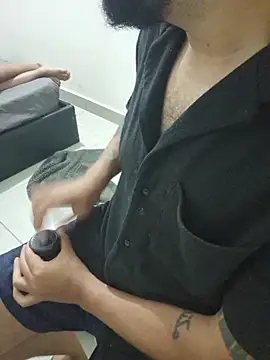 morenogih online show from April 16, 2026, 2:12 am