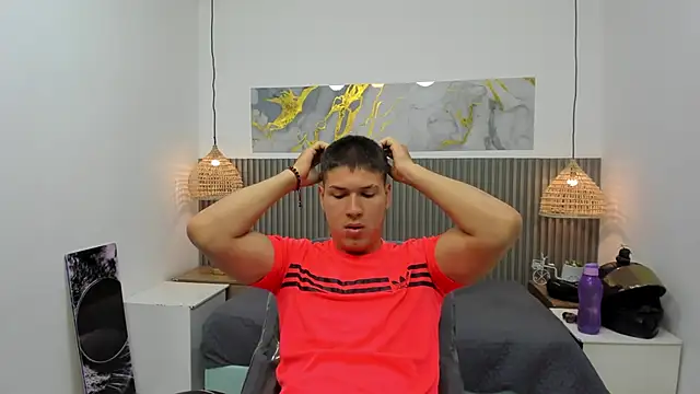 AlessandroFranco online show from May 6, 2026, 2:11 pm