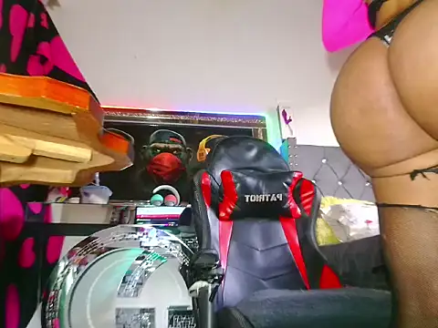 candy aass online show from April 7, 2026, 9:48 pm