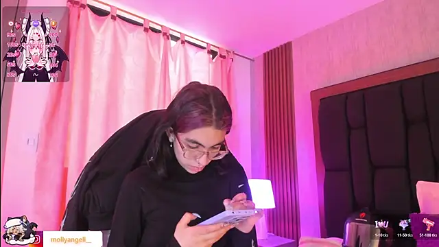 Molly A online show from July 18, 2026, 3:27 pm