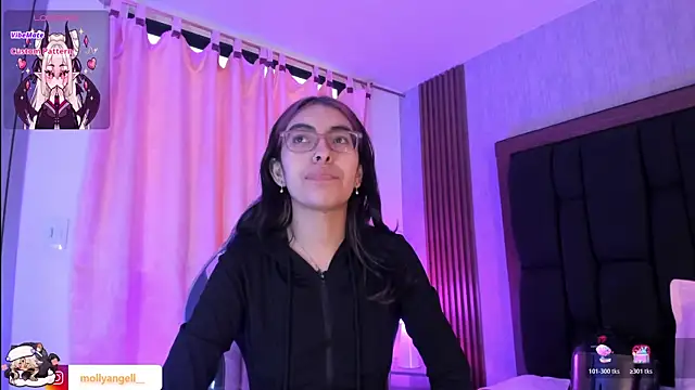 Molly A online show from August 1, 2026, 4:06 pm