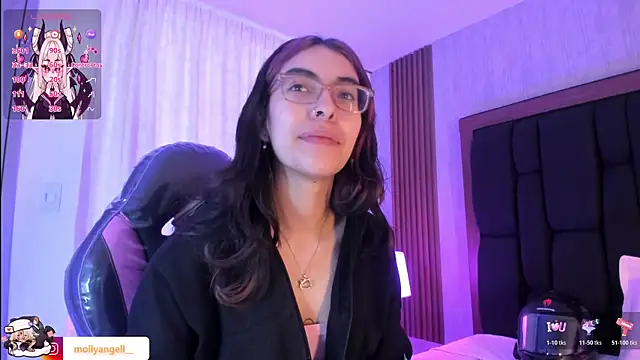 Molly A online show from August 7, 2026, 3:14 pm