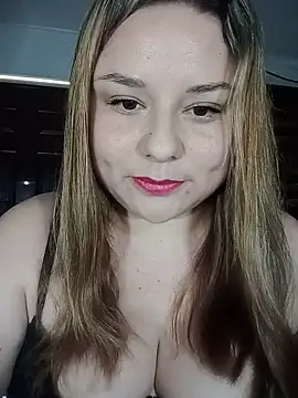 jennyyhottt online show from June 8, 2026, 6:19 pm
