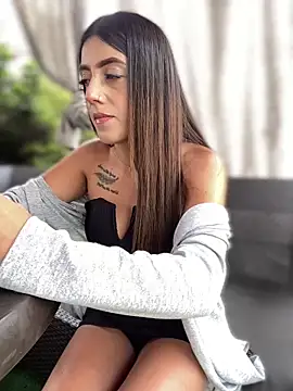 Electra Pinkk online show from April 6, 2026, 1:34 pm