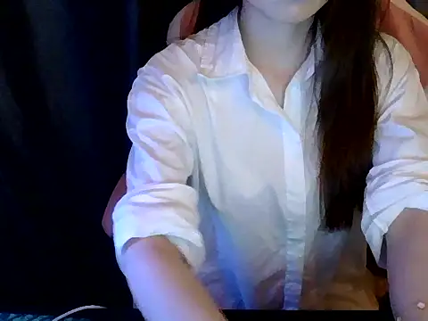 Cum-withyou online show from May 7, 2026, 7:14 am