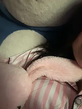 Cum-withyou online show from May 25, 2026, 4:35 pm