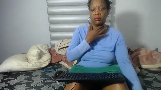 Snapshot of JoycyQueen chatting on May 3, 2026, 4:57 pm JoycyQueen online show from May 3, 2026, 4:57 pm